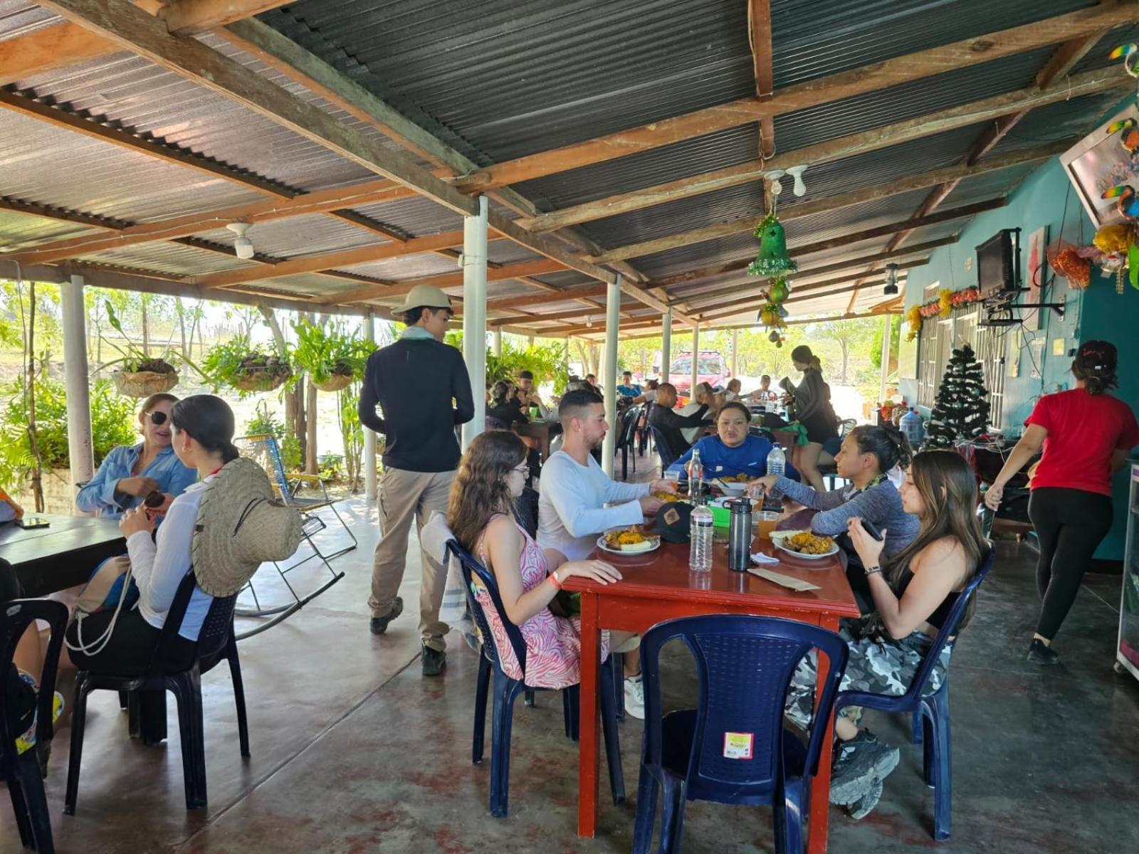וילה-וייחה Hostal Sol De Verano Dona Lilia מראה חיצוני תמונה